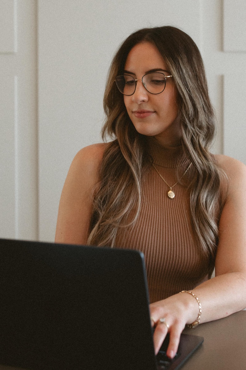 Katelyn Matias in a virtual therapy session for clients across Ontario